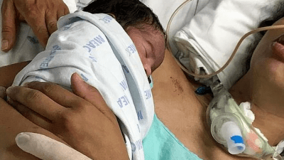 Женщина вышла из комы, когда ей на грудь положили её новорождённого сына