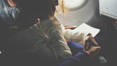 История о стюардессе, которая до последнего защищала пассажиров от террористов