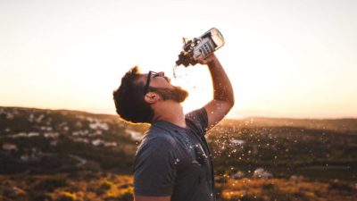 Сколько воды нужно пить, чтобы быть здоровым и даже похудеть
