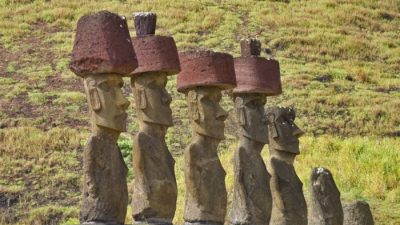 Загадка головных уборов статуй на острове Пасхи