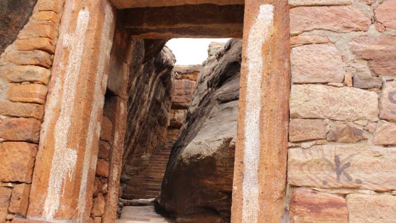 Пещерные храмы в Бадами — хранители древней истории  Индии