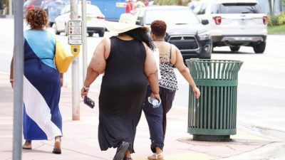 Ожирение увеличивает риск смерти от COVID-19, говорят врачи