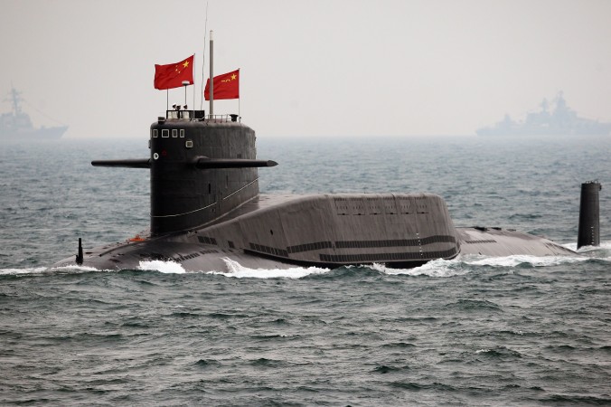 Подводная лодка НОАК 23 апреля 2009 года у побережья Циндао, провинция Шаньдун. Фото: Guang Niu/AFP/Getty Images | Epoch Times Россия