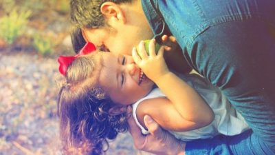 8 простых фраз, которые помогут ребёнку стать выдающимся