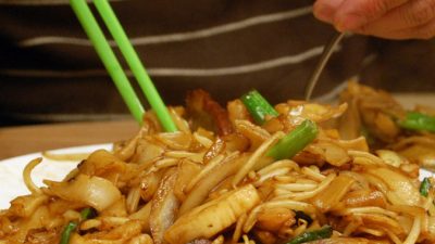 В китайских ресторанах добавляют в еду опиумный мак, чтобы «подсадить» клиентов