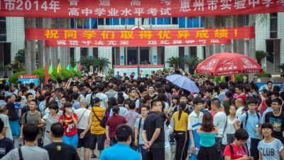 Китайские студенты отказываются от национального ЕГЭ в пользу американского