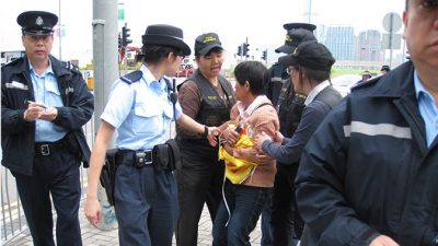 Суд Гонконга признал неконституционной конфискацию баннеров у последователей Фалуньгун