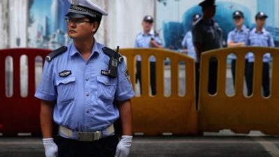 Китайские чиновники, участвовавшие в репрессиях, просят помощи у правозащитников