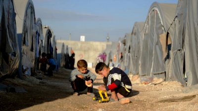 Почти миллион сирийских и иракских переселенцев может остаться без помощи