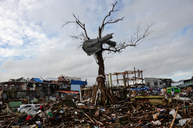 Разрушительные последствия тайфуна «Хайян». Фото: TED ALJIBE/AFP/Getty Images | Epoch Times Россия