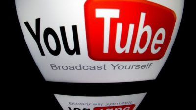 «Ютуб» удалил тысячи дизлайков под видео Байдена, назвав их спамом