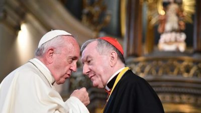 «Ватикан заключает сделку с дьяволом», — заявил китайский диссидент