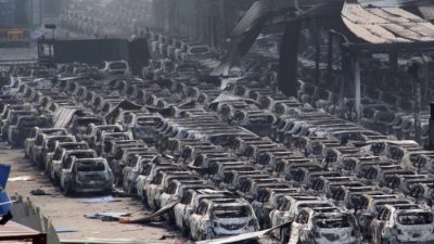 Почему Си Цзиньпин и Ли Кэцян не посетили город Тяньцзинь после трагедии