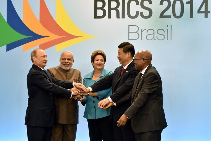 Шестой саммит стран БРИКС, Бразилия, 15 июля, 2014 год. Фото: NELSON ALMEIDA/AFP/Getty Images | Epoch Times Россия