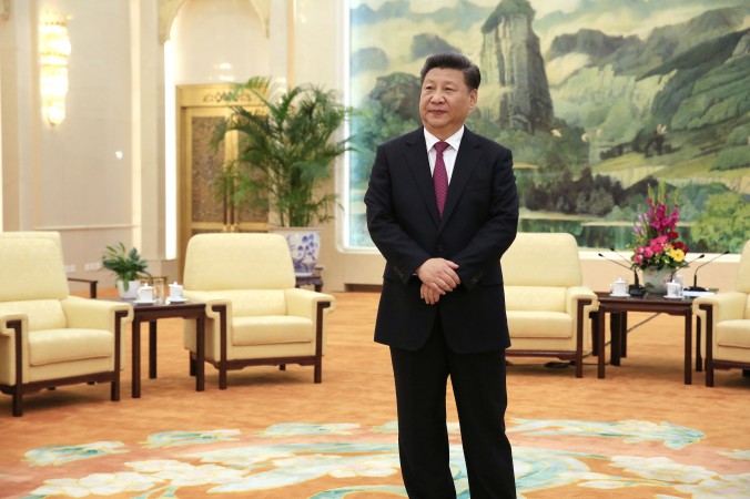 Китайский лидер Си Цзиньпин в Большом зале народных собраний в Пекине 25 июля 2016 года. Фото: How Hwee Young/AFP/Getty Images | Epoch Times Россия