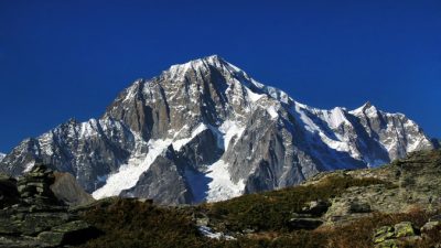 Самая высокая гора Европы уменьшается в размерах