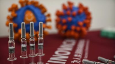 Опасный феномен китайской вакцины Sinovac: число заболевших COVID-19 после вакцинации растёт 