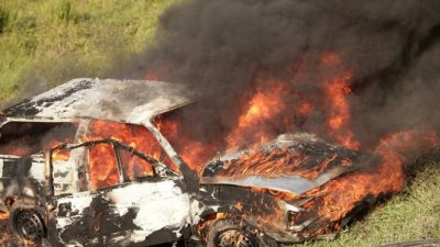 На границе Чечни и Ингушетии вооружённые люди избили экологов и сожгли их автомобиль