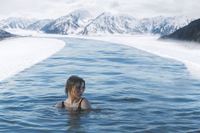 Люди, регулярно плавающие в холодной воде, особенно зимой, почувствовали, что стали доброжелательнее, спокойнее, меньше устают и более активны. (pixaba/CC0 1.0) | Epoch Times Россия