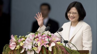 Маленькие хитрости: как реакция Китая на тайваньский звонок Трампа по-разному интерпретируется в переводах