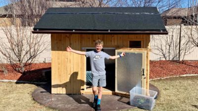 «Это успех»: 10-летний мальчик провёл 100 ночей в деревянном домике зимой