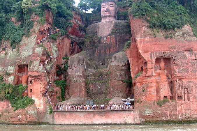 Гигантский Будда в Лэшане, Сычуань, Китай. (Фото: <a href=