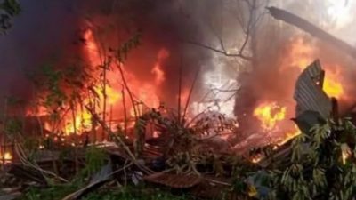 На Филиппинах разбился военный самолёт с новобранцами. Погибли не менее 31 человека
