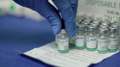Как Китай быстро наладил массовое производство вакцин COVID