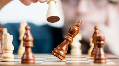 На Кубке мира по шахматам игроку пришёл положительный ПЦР- тест. Его объявили проигравшим