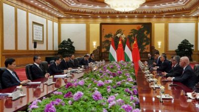 В Венгрии главенствуют коммунистические ценности Китая