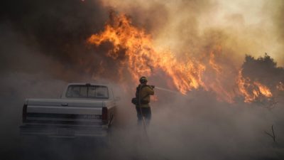 Исследование: Рост заболеваемости COVID-19 и смертельных случаев связан с дымом лесных пожаров