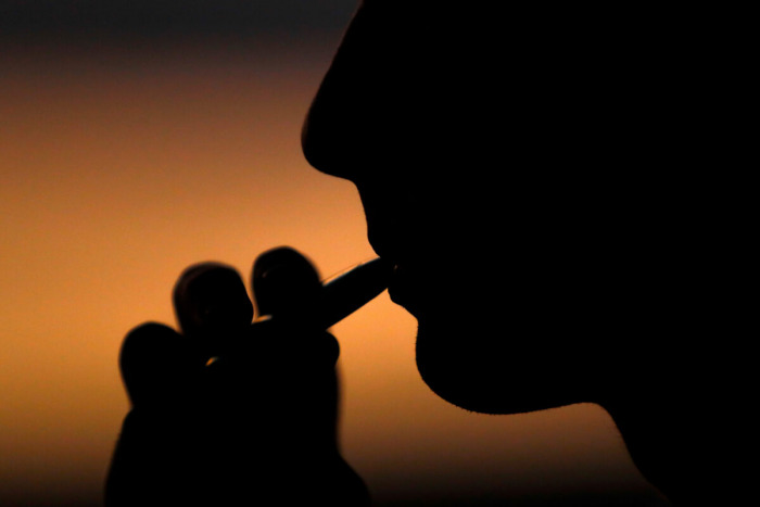 FDA запретило продажу 55000 ароматизированных электронных сигарет