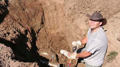 В Ростовской области археологов едва не закопали заживо, обвинив в строительстве вышки 5G