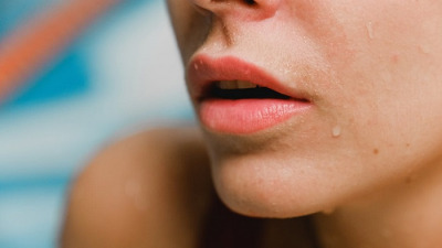 Пять средств, которые сделают губы пухлыми и увлажнёнными
