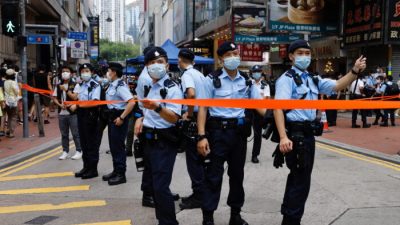 Китайские блогеры критикуют позицию своих чиновников по Гонконгу и правам человека