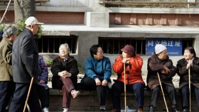 Старение населения сократит рабочую силу Китая