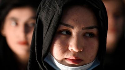 В Афганистане талибы разогнали акцию протеста женщин слезоточивым газом