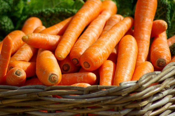Употребление моркови не улучшит ваше зрение, но в том, что она помогает защитить зрение, есть доля правды. (jackmac34 via Pixabay)