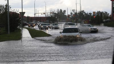 В Сочи затопило часть трассы и три посёлка