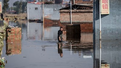 Техногенная катастрофа: жертвы наводнения сами заботятся о себе