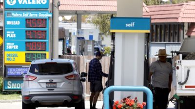 Цены на бензин в США достигли 7-летнего максимума