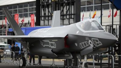 Китайский специалист хотел вывезти секреты F-35