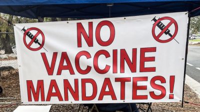 Сотни тысяч американцев объявили четырёхдневную забастовку против обязательной вакцинации