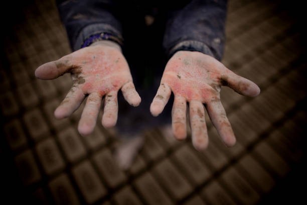 Детский труд. Фото: Majid Saeedi/Getty Images) | Epoch Times Россия