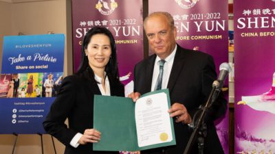 Мэр Вустера: Shen Yun — это шоу, которое обогащает душу