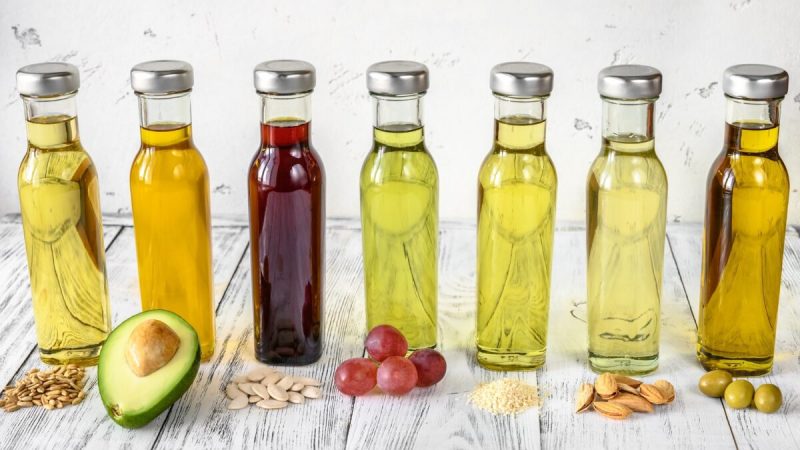 Простая и здоровая диета: замените вредные масла, которые мы употребляем, на полезные. (Alexander Prokopenko/Shutterstock)  | Epoch Times Россия