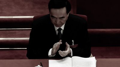 Уволен партийный босс Синьцзяна, участвовавший в репрессиях против уйгуров