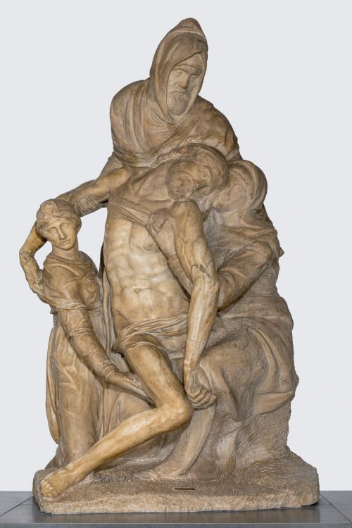 Разрушил ли Микеланджело свою скульптуру «Осаждение»?