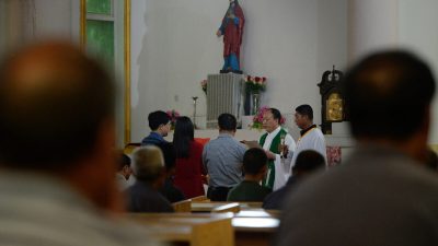 В Китае запретили рождественские религиозные службы