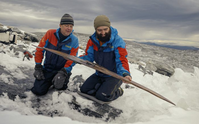 Ледниковые археологи обнаружили в Норвегии деревянные лыжи, которым 1300 лет